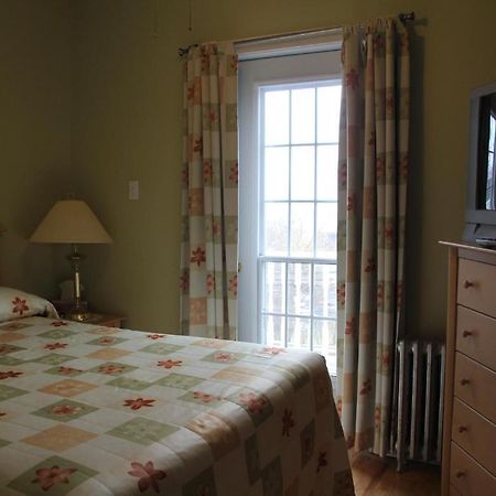 Dolan'S Inn & Suites Pictou Exteriör bild
