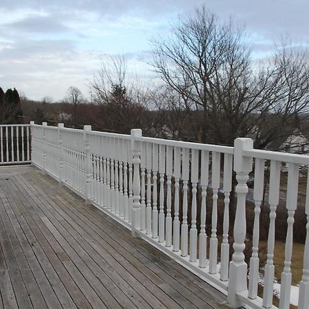 Dolan'S Inn & Suites Pictou Exteriör bild