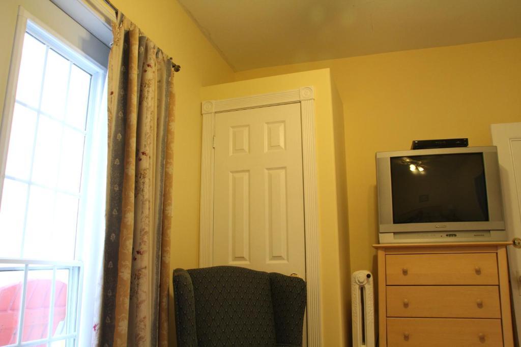 Dolan'S Inn & Suites Pictou Exteriör bild